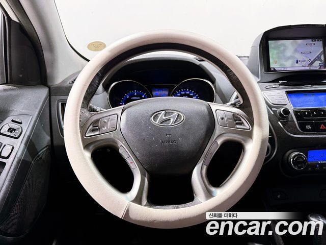 Hyundai Tucson ix Diesel 2WD LX20 Luxury 2012 — фото 6