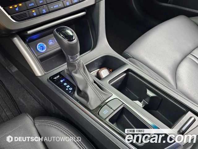 Hyundai Sonata (LF) 2.0 Smart 2016 — фото 9