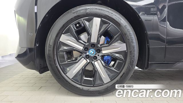 BMW iX xDrive50 Sport Special Edition 2025 — фото 5