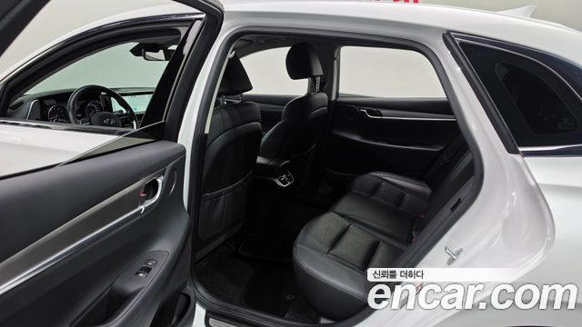 Hyundai Grandeur (IG) 2.5 Premium 2022 — фото 11