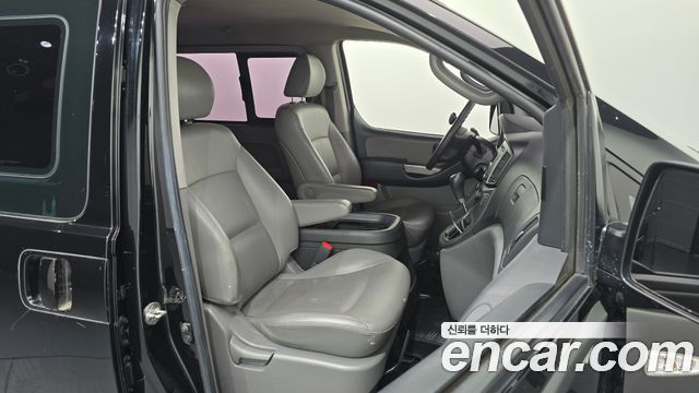 Hyundai Grand Starex 5-Seater VAN Modern 2017 — фото 26