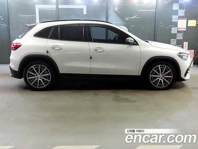 Mercedes-Benz GLA-Class (H247) GLA45 AMG 4MATIC+ 2021 — фото 3