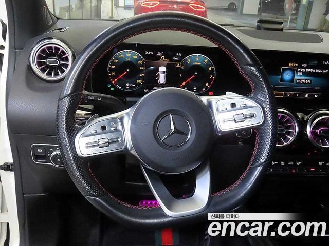 Mercedes-Benz GLA-Class (H247) GLA45 AMG 4MATIC+ 2021 — фото 8