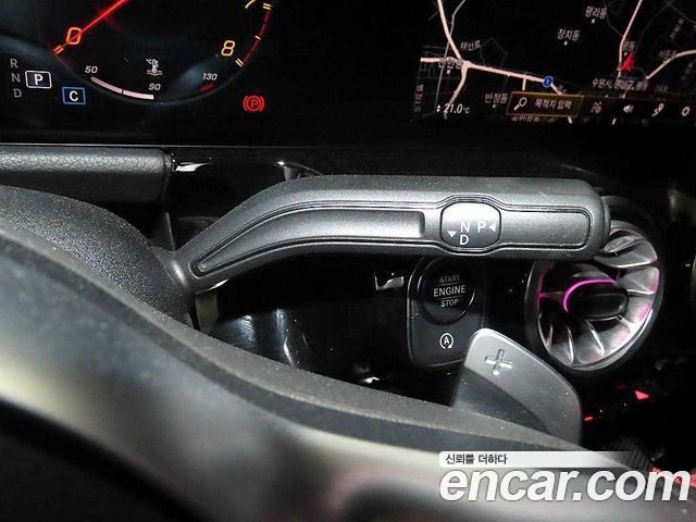 Mercedes-Benz GLA-Class (H247) GLA45 AMG 4MATIC+ 2021 — фото 17