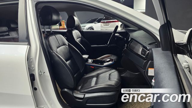 Kia Niro EV Prestige 2020 — фото 10