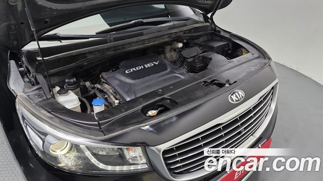 Kia Carnival 9-seater Noblesse 2015 — фото 6