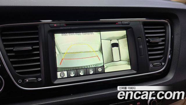 Kia Carnival 9-seater Noblesse 2015 — фото 15
