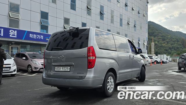 Hyundai Grand Starex 3-Seater VAN CVX Deluxe 2014 — фото 5