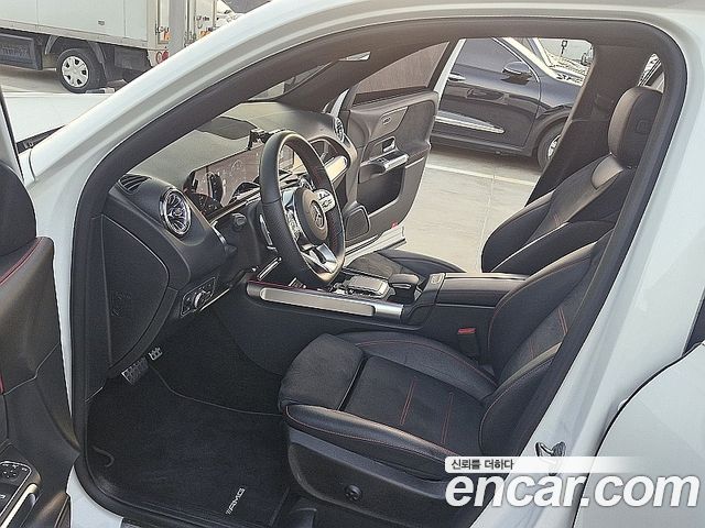 Mercedes-Benz GLB-Class (X247) GLB250 4MATIC 2022 — фото 20