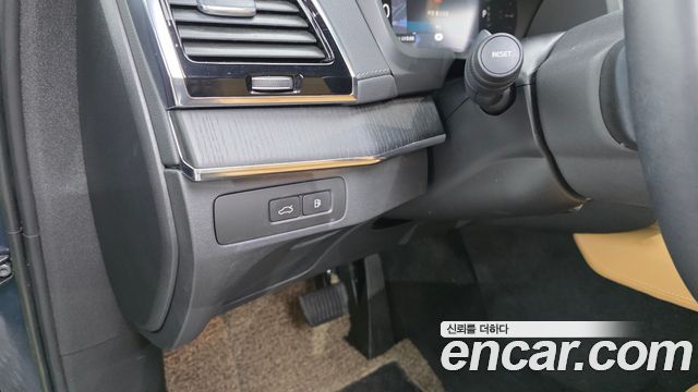 Volvo XC90 (II) T8 Ultimate Bright Hybrid 2023 — фото 30