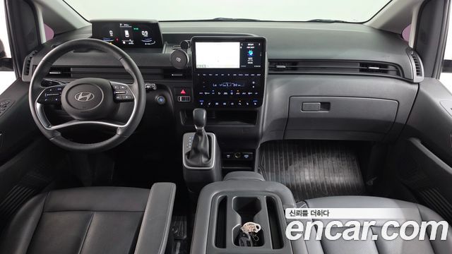 Hyundai Staria Tourer 9-Seater Modern 2025 — фото 7
