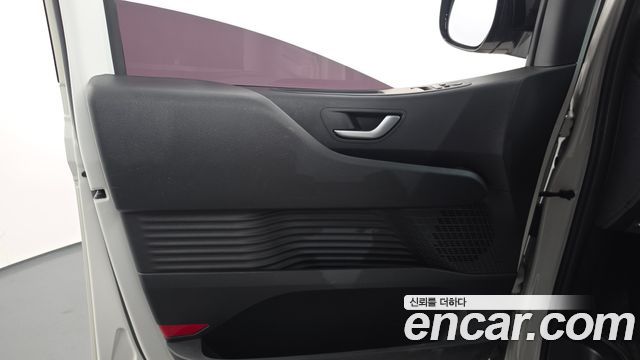 Hyundai Staria Tourer 9-Seater Modern 2025 — фото 24