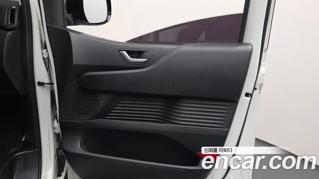 Hyundai Staria Tourer 9-Seater Modern 2025 — фото 25