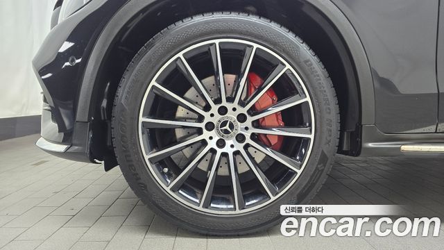 Mercedes-Benz GLC-Class (X253) GLC300 4MATIC AMG Line Coupe 2019 — фото 5