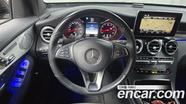 Mercedes-Benz GLC-Class (X253) GLC300 4MATIC AMG Line Coupe 2019 — фото 12