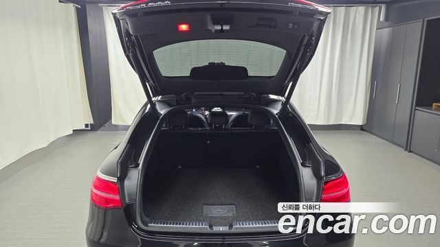 Mercedes-Benz GLC-Class (X253) GLC300 4MATIC AMG Line Coupe 2019 — фото 30