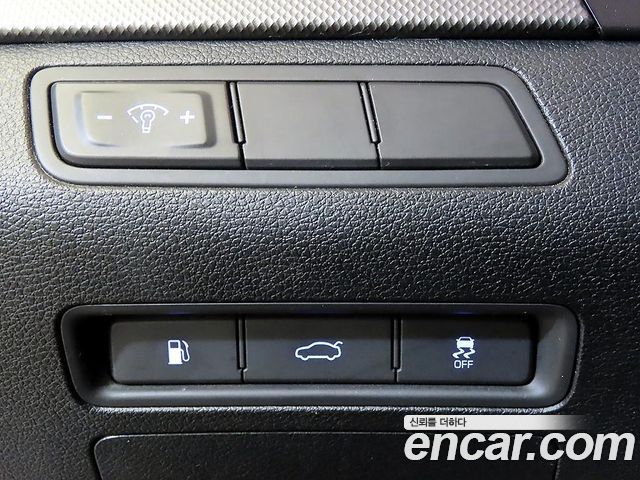Hyundai Sonata (LF) 2.0 Style 2015 — фото 18
