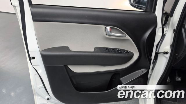 Kia Ray Van 2-Seater Prestige Special 2023 — фото 24