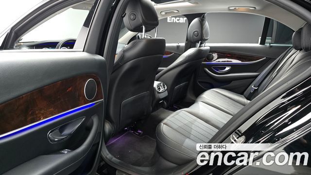Mercedes-Benz E-Class (W213) E300 Avantgarde 2018 — фото 11