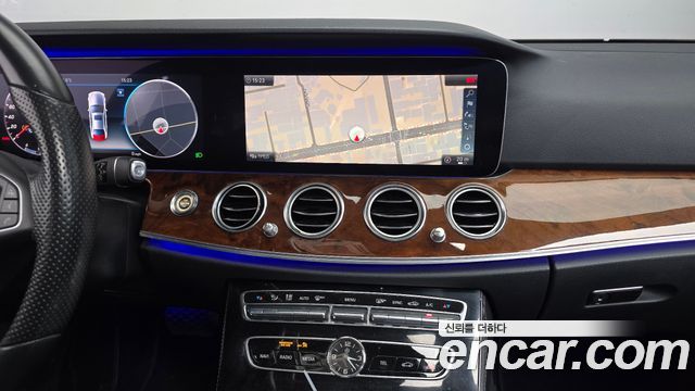 Mercedes-Benz E-Class (W213) E300 Avantgarde 2018 — фото 13