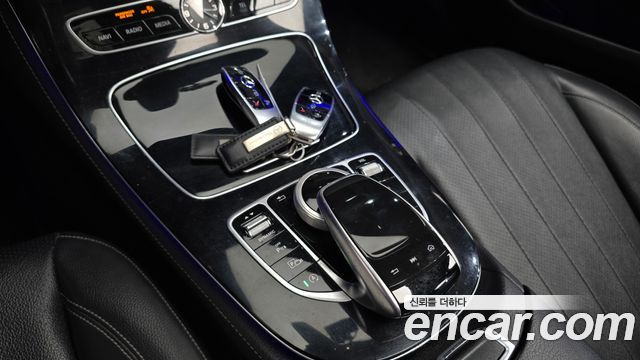 Mercedes-Benz E-Class (W213) E300 Avantgarde 2018 — фото 18