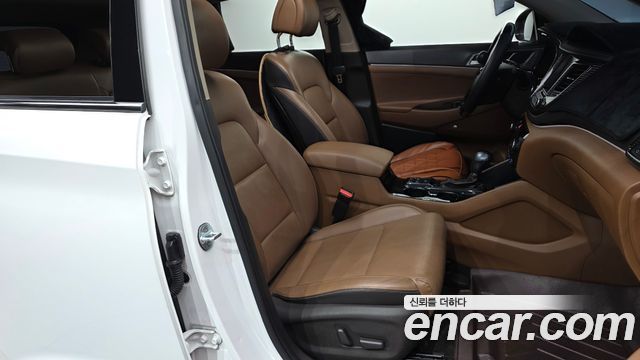 Hyundai Tucson Gasoline 1.6 turbo 2WD Premium 2018 — фото 11