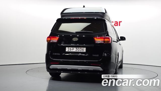 Kia Carnival 9-seater Hi-Limousine Prestige 2017 — фото 4