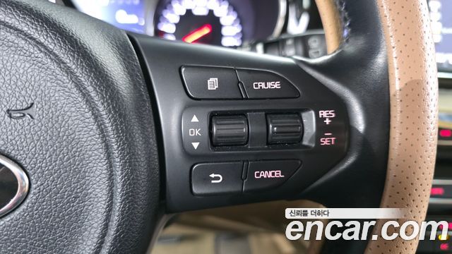 Kia Carnival 9-seater Hi-Limousine Prestige 2017 — фото 17