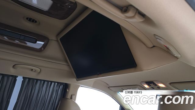Kia Carnival 9-seater Hi-Limousine Prestige 2017 — фото 18