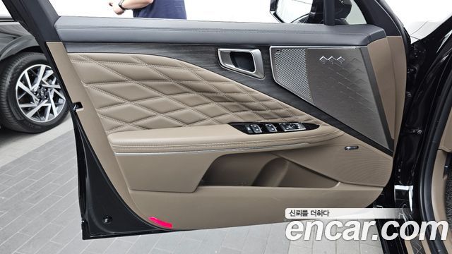 Kia K8 2.5 Gasoline 2WD Signature 2023 — фото 24