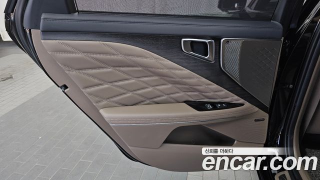 Kia K8 2.5 Gasoline 2WD Signature 2023 — фото 25