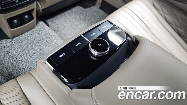 Kia K8 2.5 Gasoline 2WD Signature 2023 — фото 32