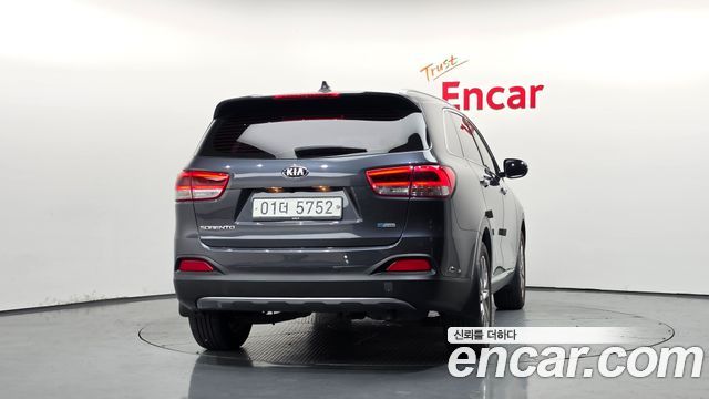 Kia Sorento Diesel 2.0 2WD Noblesse Special 2017 — фото 4