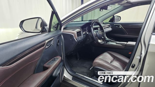 Lexus RX450h (IV) Executive 2022 — фото 10