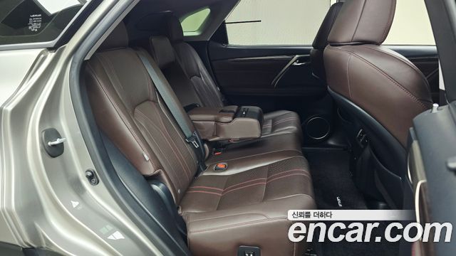 Lexus RX450h (IV) Executive 2022 — фото 11