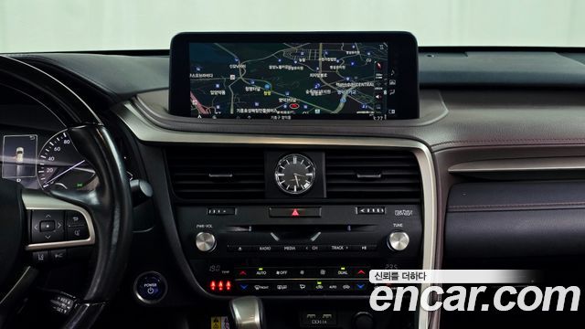 Lexus RX450h (IV) Executive 2022 — фото 15