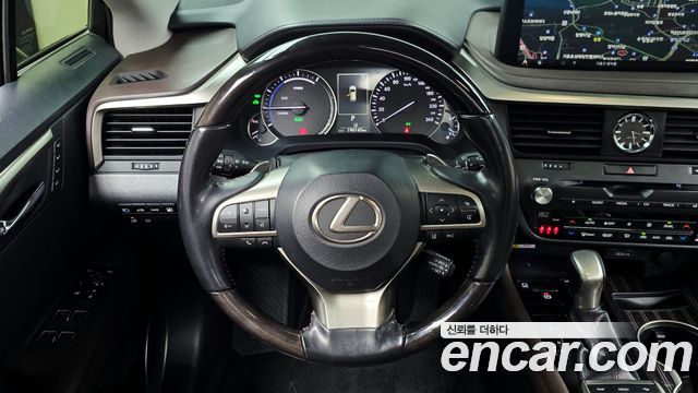 Lexus RX450h (IV) Executive 2022 — фото 16
