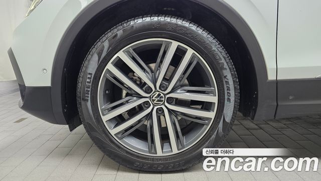 Volkswagen Tiguan (II) 2.0 TDI Prestige 2023 — фото 5