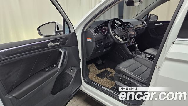 Volkswagen Tiguan (II) 2.0 TDI Prestige 2023 — фото 10