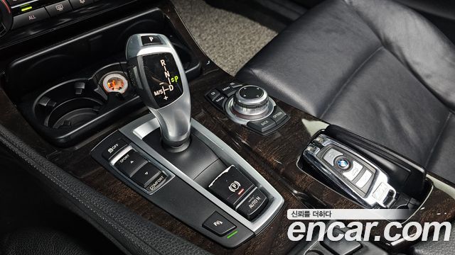 BMW 5 Series (F10) 520d 2012 — фото 9