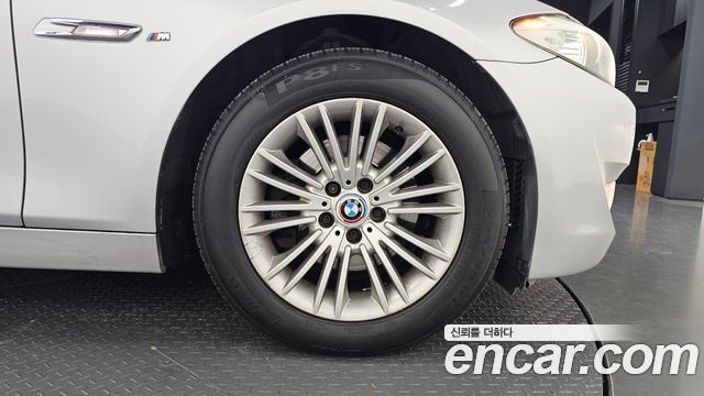 BMW 5 Series (F10) 520d 2012 — фото 21