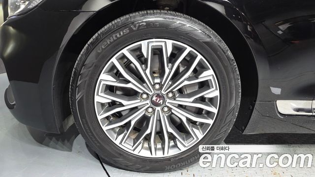 Kia K9 3.8 GDI Platinum 2021 — фото 5