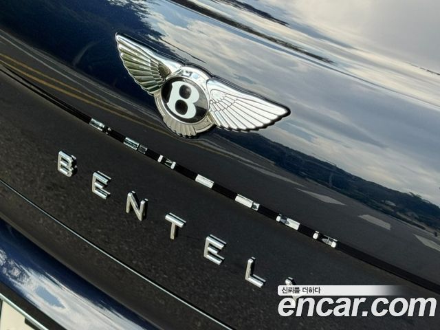 Bentley Flying Spur (III) 4.0 2021 — фото 17