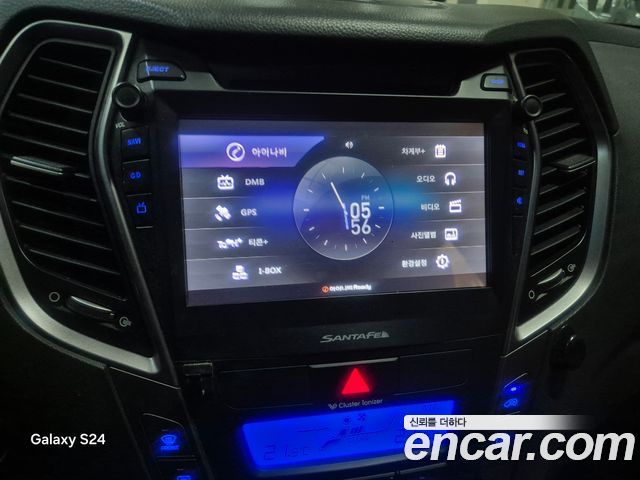 Hyundai Santa Fe (DM) Diesel(e-VGT) 2.0 2WD Premium 2013 — фото 17