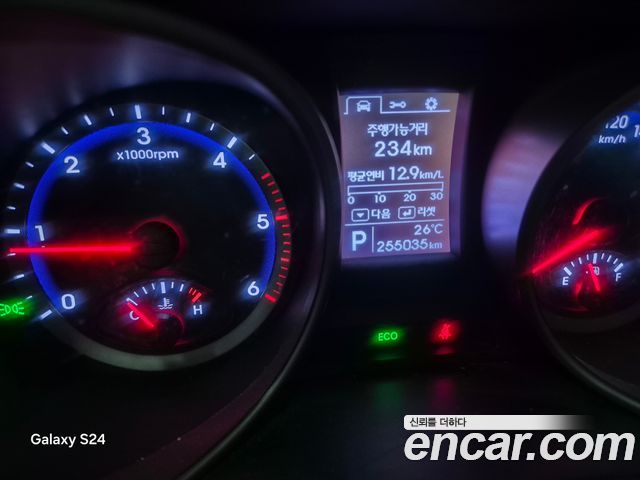 Hyundai Santa Fe (DM) Diesel(e-VGT) 2.0 2WD Premium 2013 — фото 23