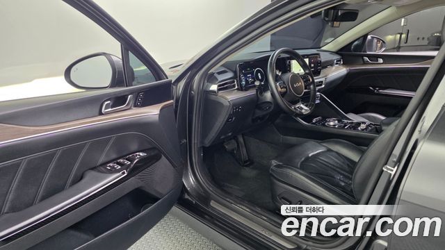 Kia K5 (III) 2.0 LPI Signature 2022 — фото 10