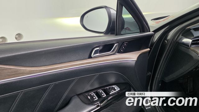 Kia K5 (III) 2.0 LPI Signature 2022 — фото 37