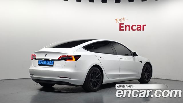 Tesla Model 3 Long Range AWD 2022 — фото 2