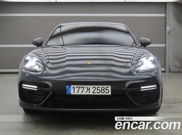 Porsche Panamera (971) 4.0 Turbo 2017 — фото 2