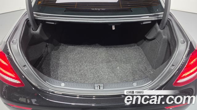 Mercedes-Benz E-Class (W213) E250 Avantgarde 2020 — фото 19